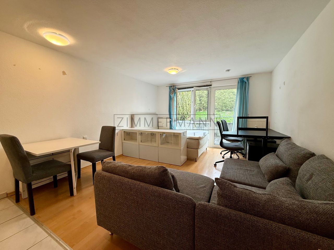 Wohn/Schlafzimmer