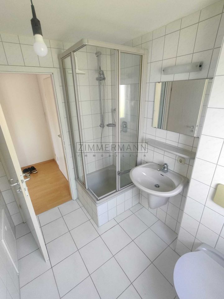 Bad mit Dusche