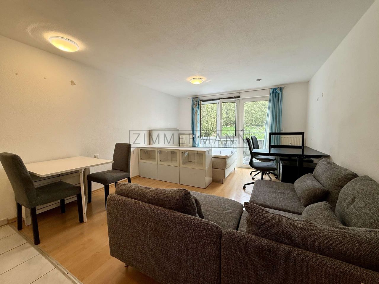 Wohn/Schlafzimmer